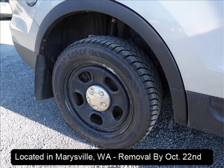 2015-ford-explorer-image-13