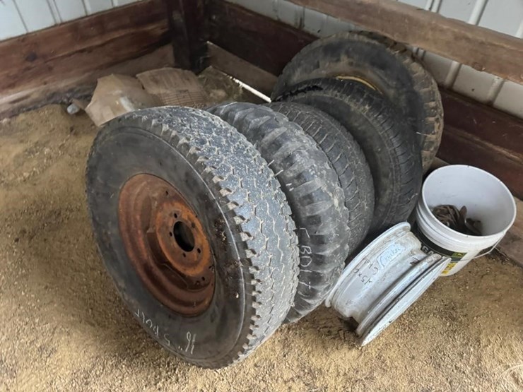 5-16"-tires-&-rims-image-2
