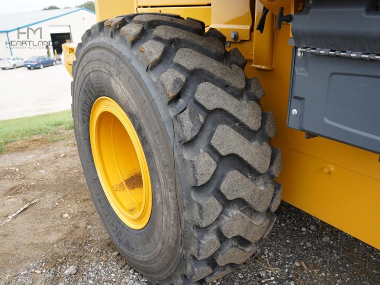 2024-deere-544-image-29