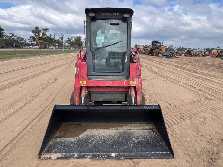 2019-takeuchi-tl8-image-7