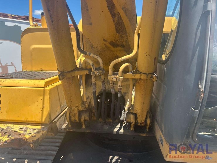 2006-deere-120c-image-15