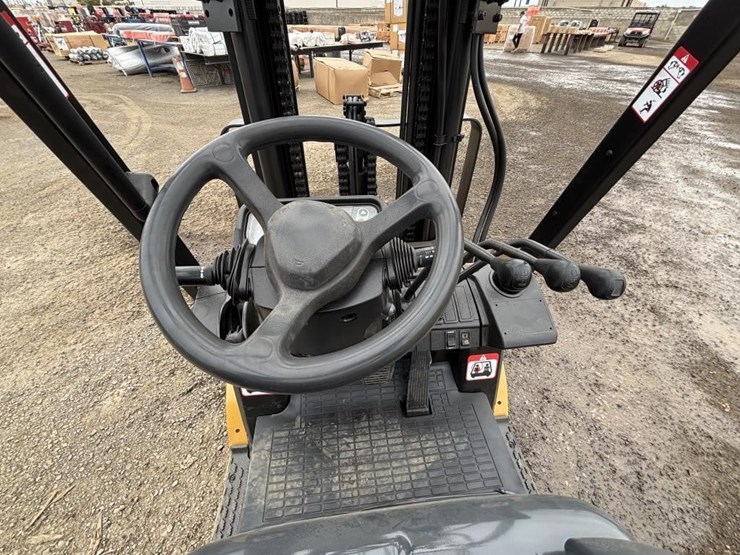 2016-caterpillar-2c6000-image-16