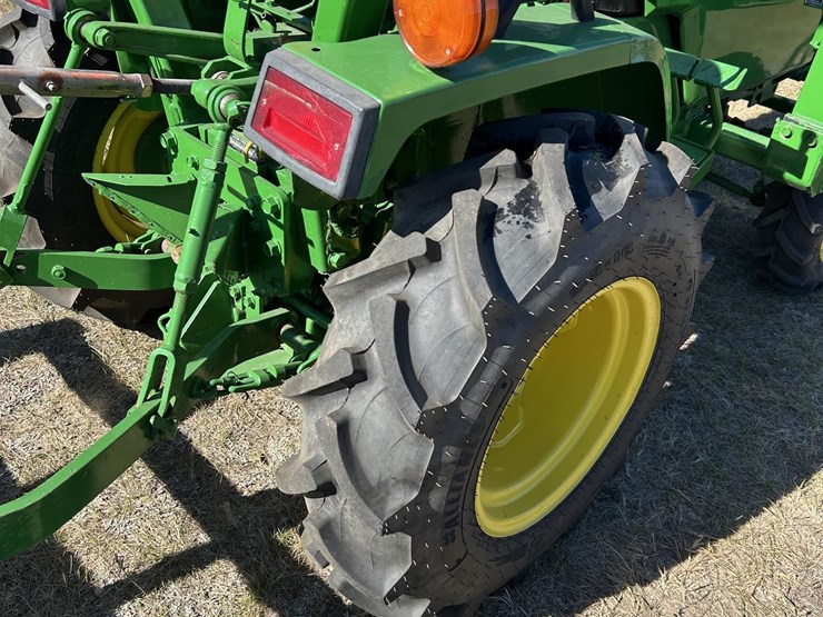 1992-john-deere-670-image-26
