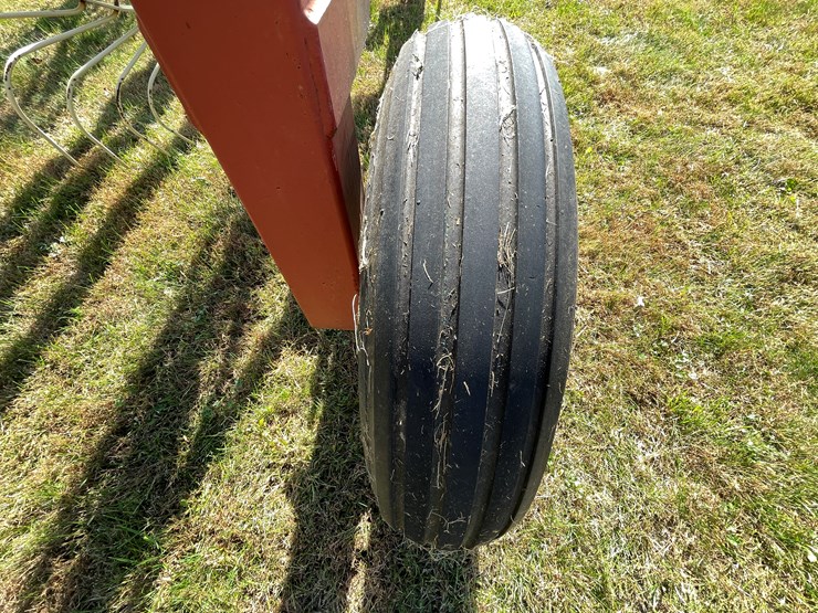 #1670-•-h&s-hi-capacity-wheel-rake-image-28