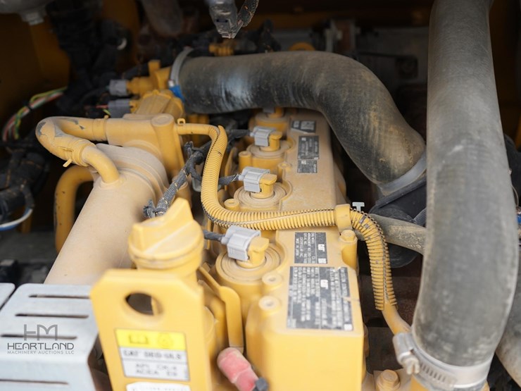 2019-caterpillar-262d-image-21