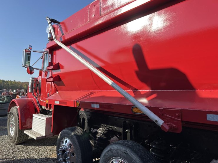 2002-peterbilt-357-image-19