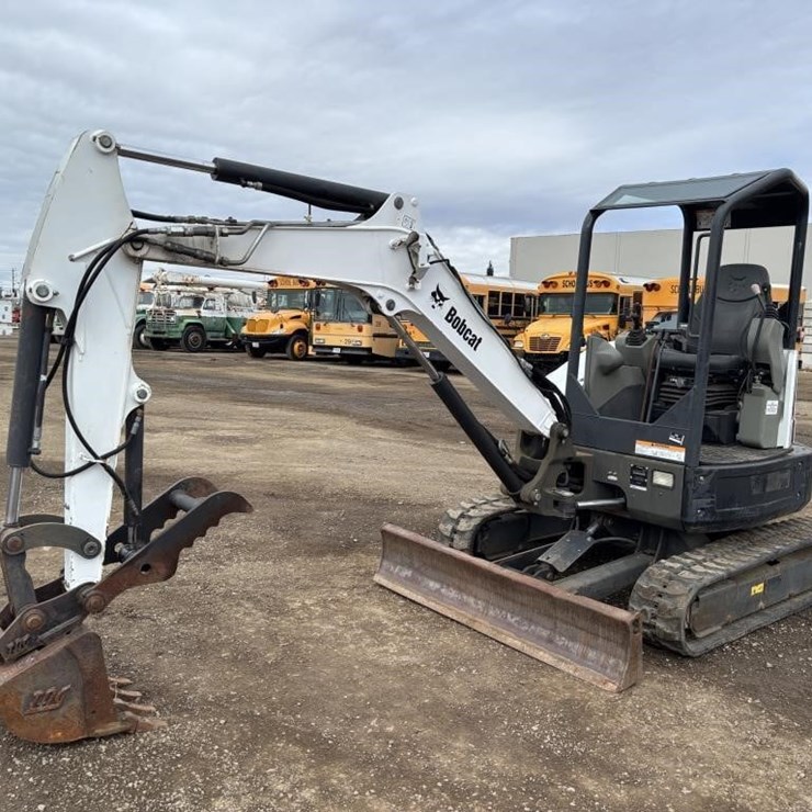 2017 BOBCAT E35i