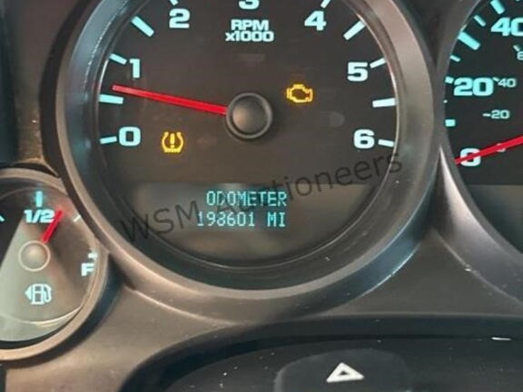2012-chevrolet-silverado-1500-image-15