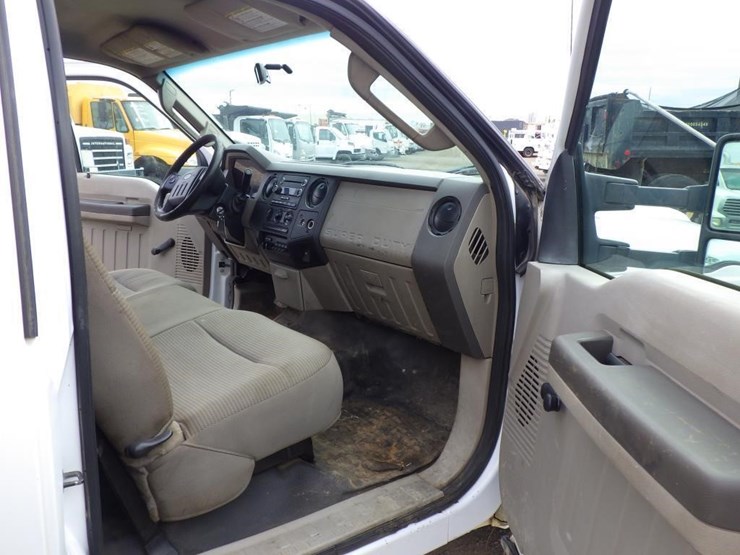2010-ford-f350-image-6