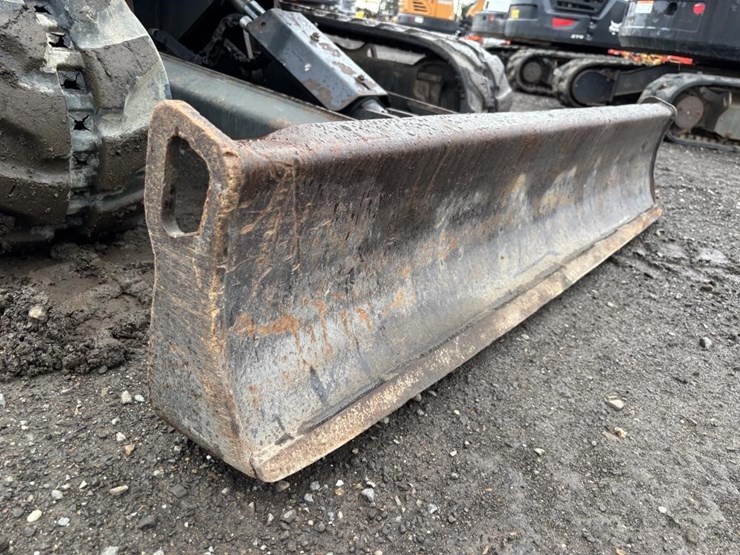 2019-bobcat-e32i-image-10