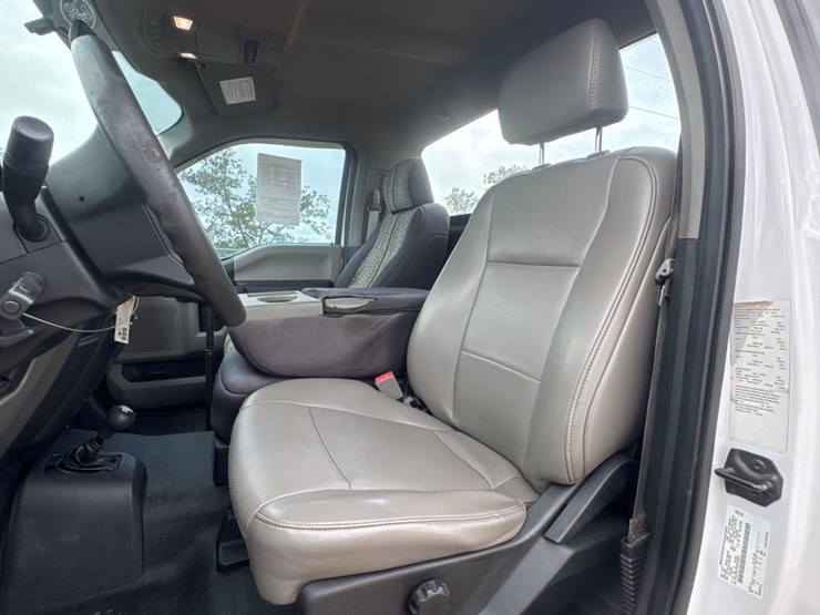 2019-ford-f550-xl-image-20