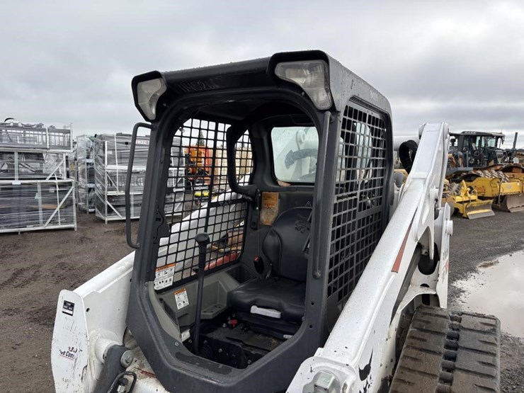 2021-bobcat-t770-image-19