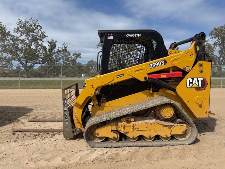 2020-caterpillar-259d3-image-1