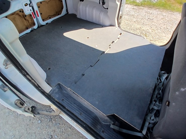 2012-ford-transit-connect-image-50