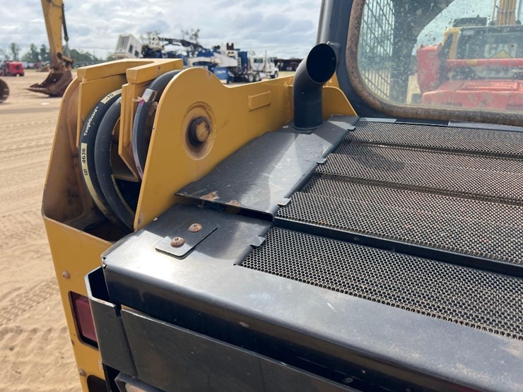caterpillar-226d-image-17