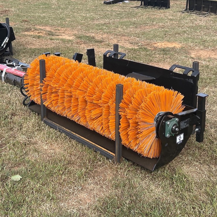 #456 • Quick Attach Sweeper
