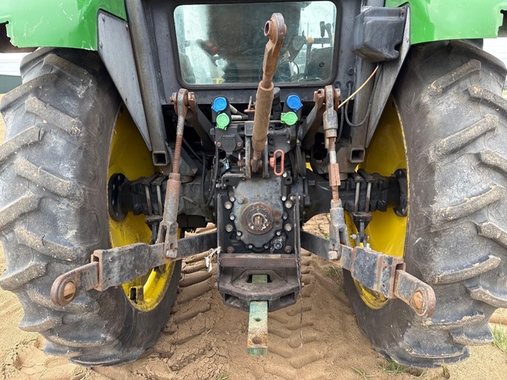 john-deere-5083e-image-13