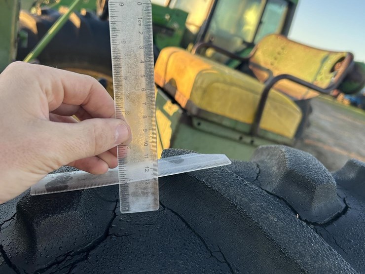 john-deere-70-image-15