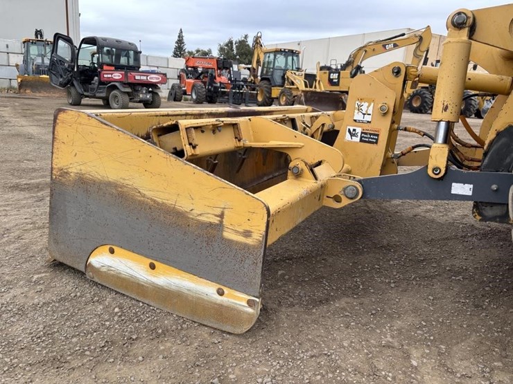2012-deere-210lj-image-15