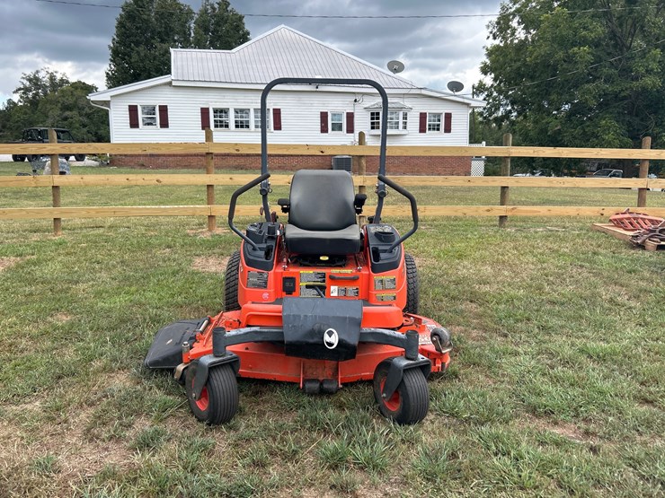 kubota-zd323-image-8