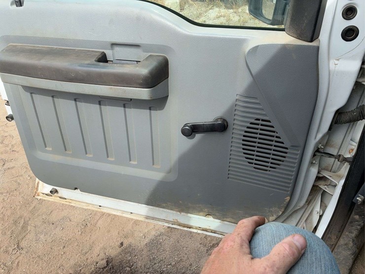 2014-ford-f250-image-25
