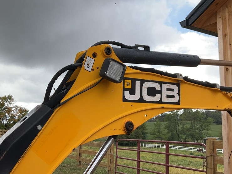 2017-jcb-8029cts-image-32