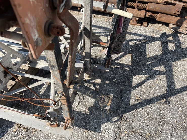 #1962-•-(5)-power-screed-sections-image-16