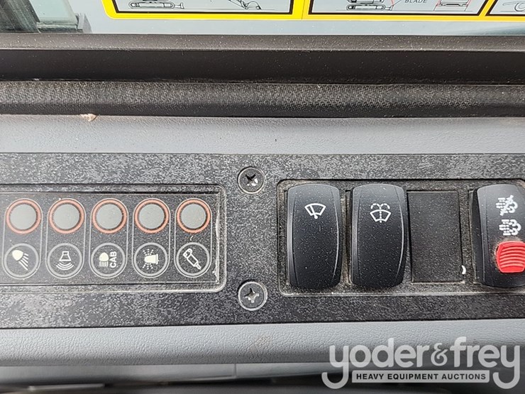 2023-hyundai-hx85a-image-31