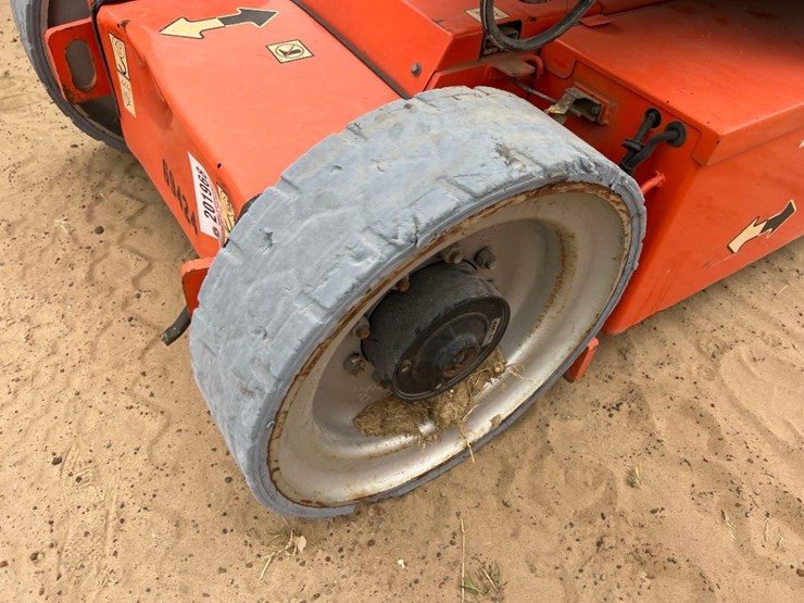 jlg-e300aj-image-15
