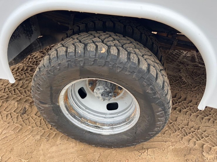2018-ford-f350-xl-image-24