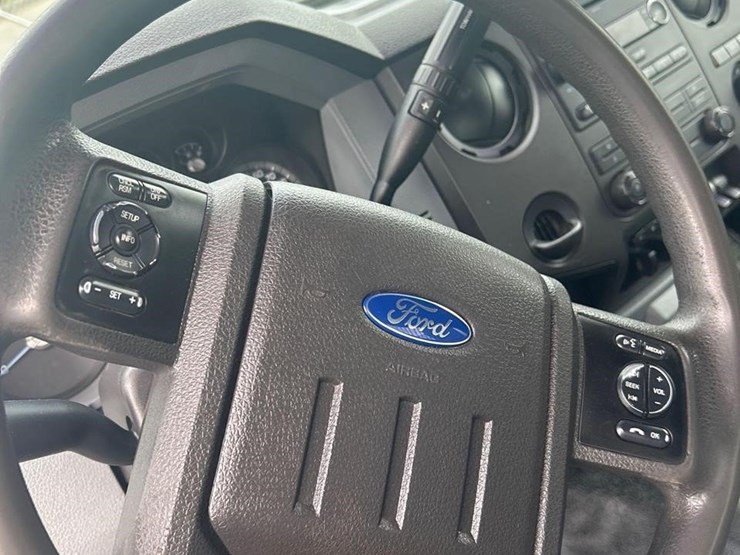 2015-ford-f350-sd-image-37
