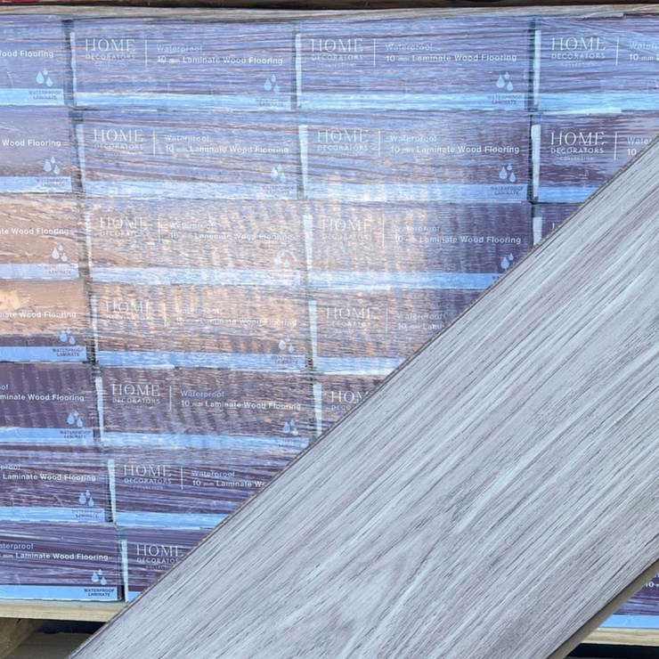 #606 • Approx. 589.68 SQ FT | Brookhaven Heights Hickory Color Flooring