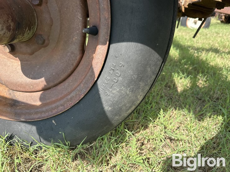 graham-hoeme-s-9-shank-chisel-plow-image-15