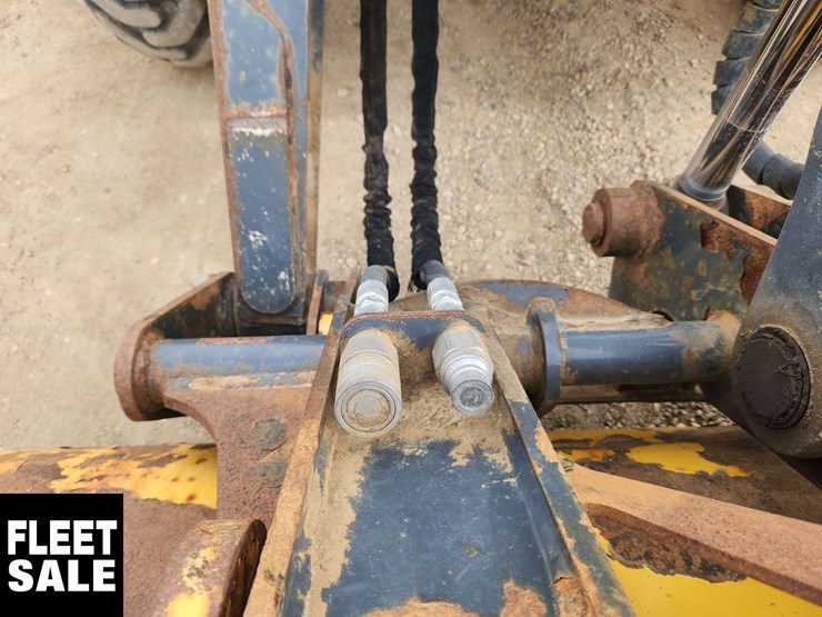 john-deere-310-image-43