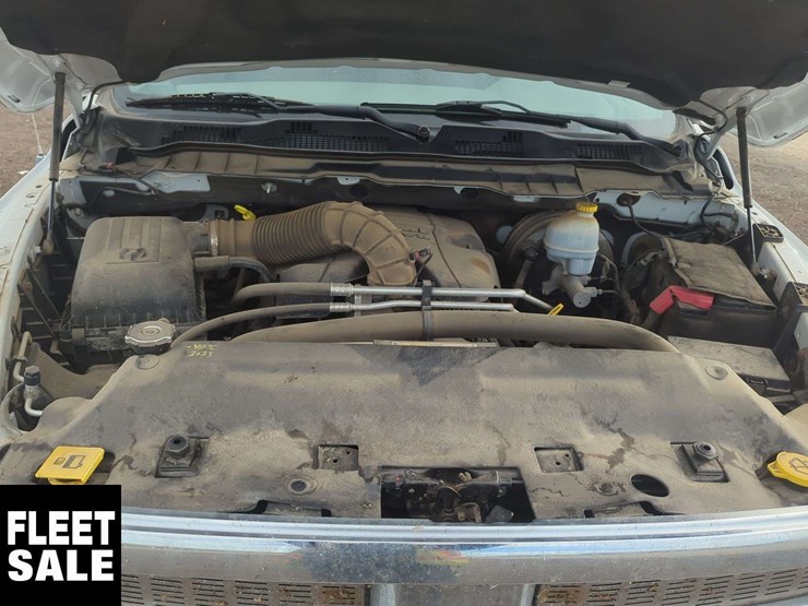 2012-ram-1500-slt-image-31