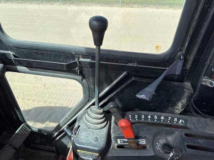 kubota-b26-image-28