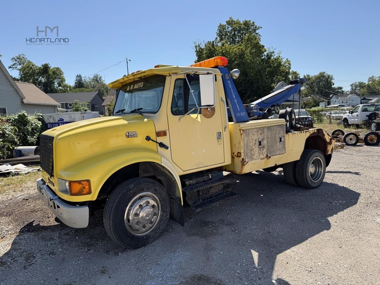 1998-international-4700-image-1
