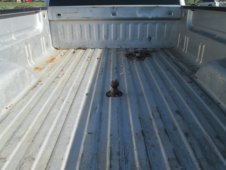 2011-gmc-2500hd-image-9