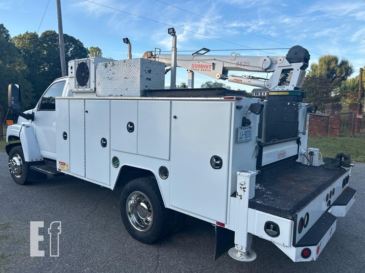 2009-gmc-topkick-c5500-image-4