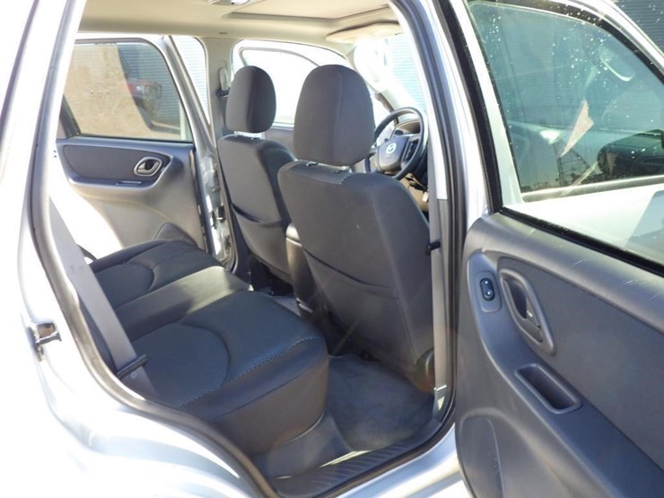 2005-mazda-tribute-image-8