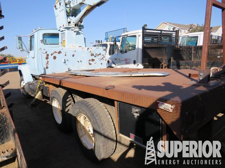 1987-ford-l9000-image-3