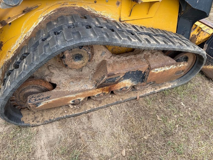 deere-317g-image-11