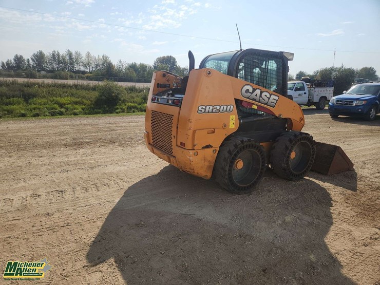 2014-case-sr200-image-4