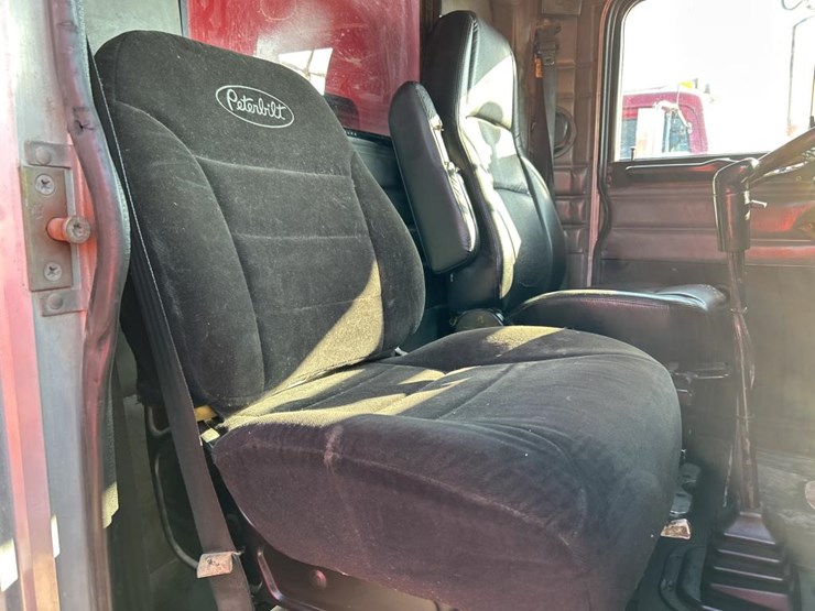 2002-peterbilt-357-image-64