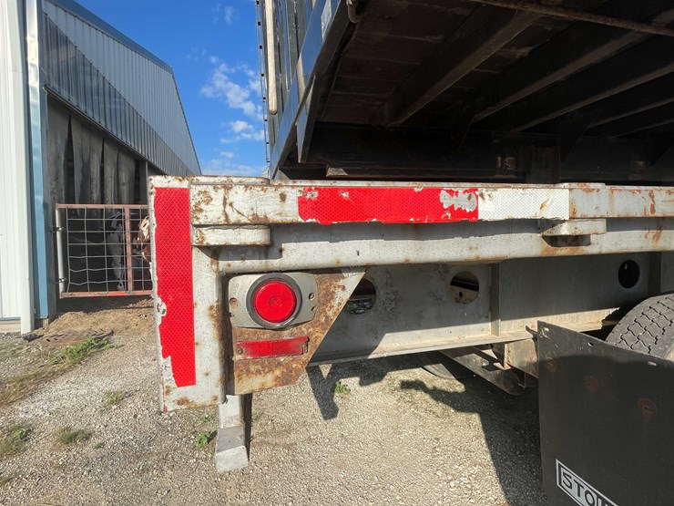 #1891-•-1985-transcraft-semi-flatbed-trailer-(has-wi-title)-image-13