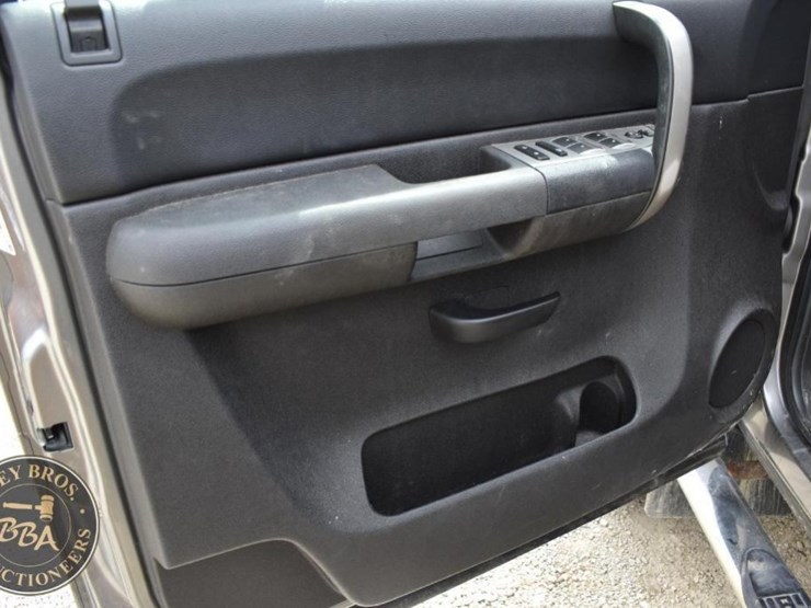 2007-gmc-sierra-2500-image-41
