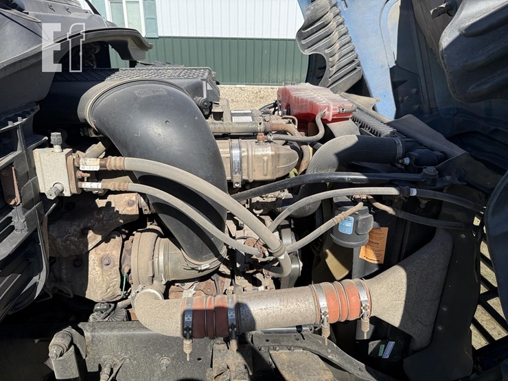 2015-freightliner-cascadia-125-evolution-image-18