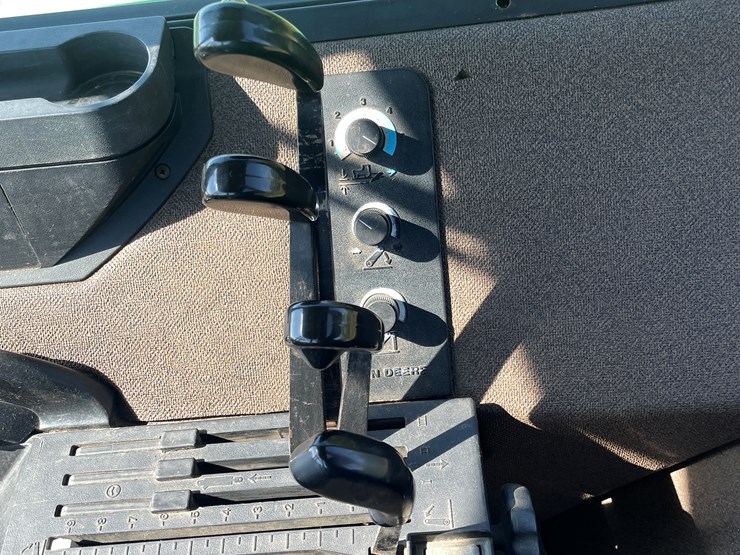 john-deere-4555-image-21