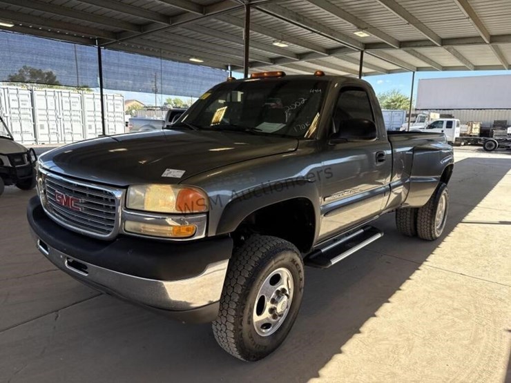 2002-gmc-sierra-2500hd-image-4