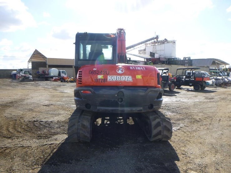 2017-kubota-kx080-image-8